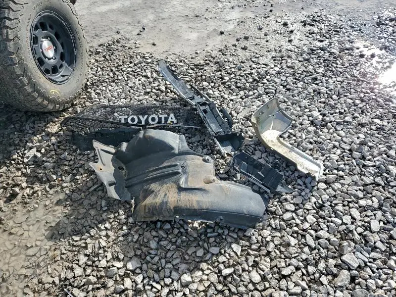 2018 TOYOTA TACOMA DOUBLE CAB  