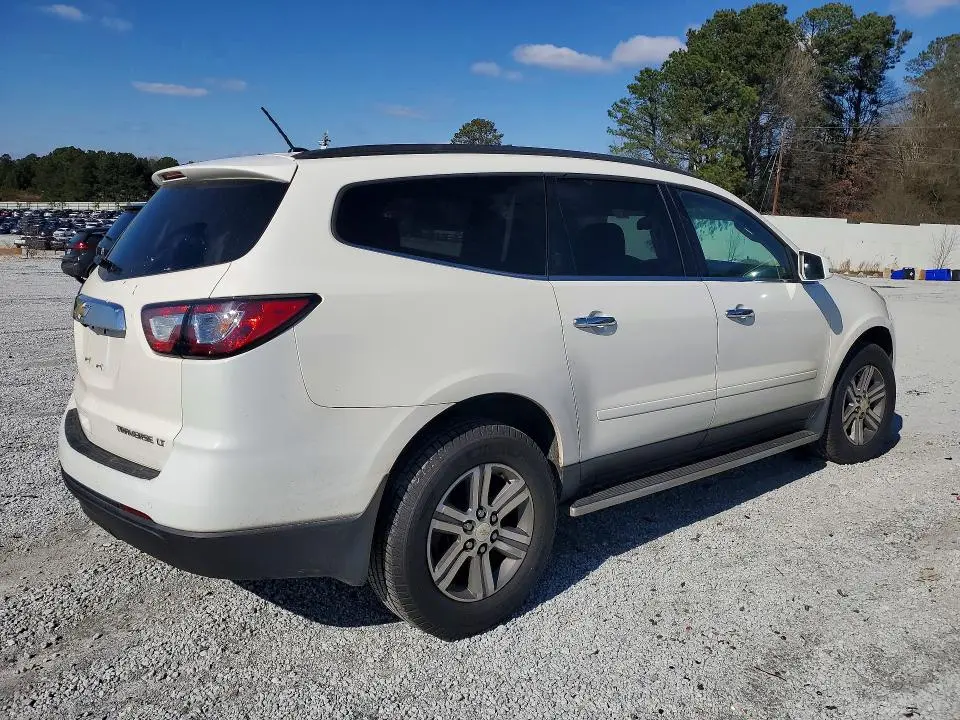 2015 CHEVROLET TRAVERSE LT  