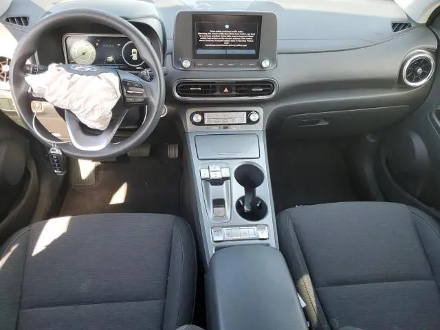 2023 HYUNDAI KONA SE  