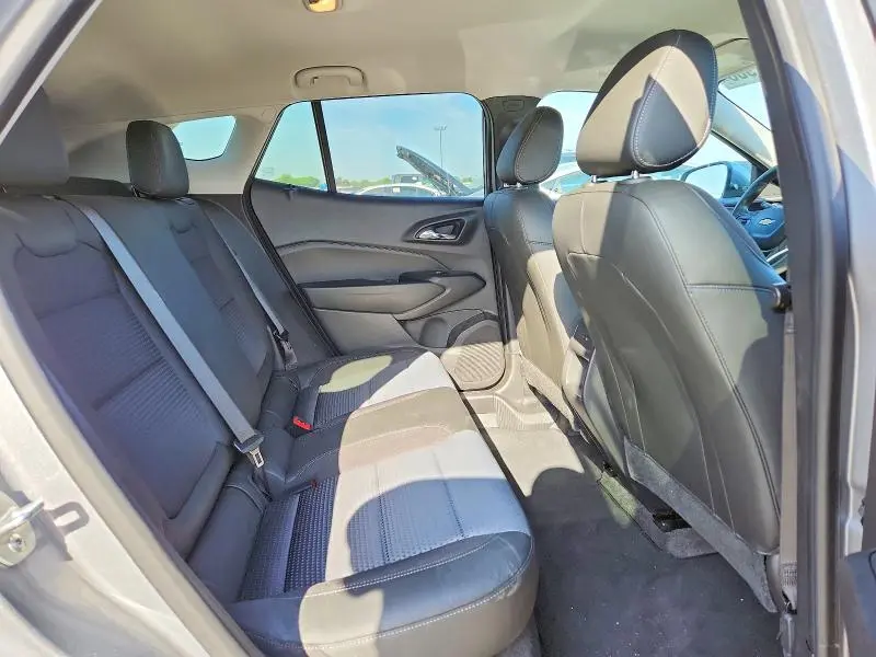 2025 CHEVROLET TRAX 1LT  