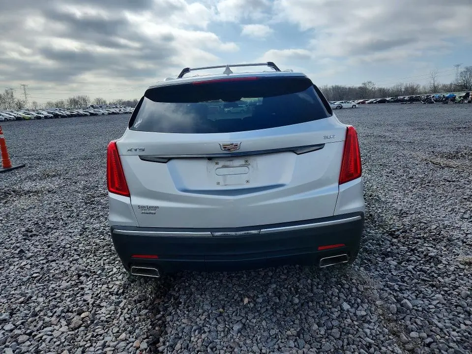 2017 CADILLAC XT5 LUXURY  