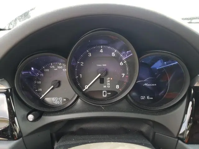 2024 PORSCHE MACAN BASE  