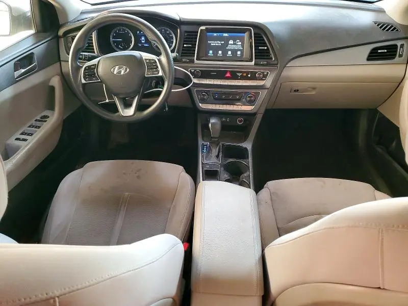 2019 HYUNDAI SONATA SE  