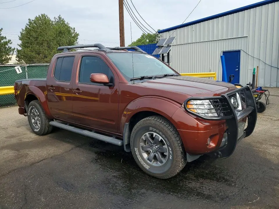 2016 NISSAN FRONTIER PRO-4X  