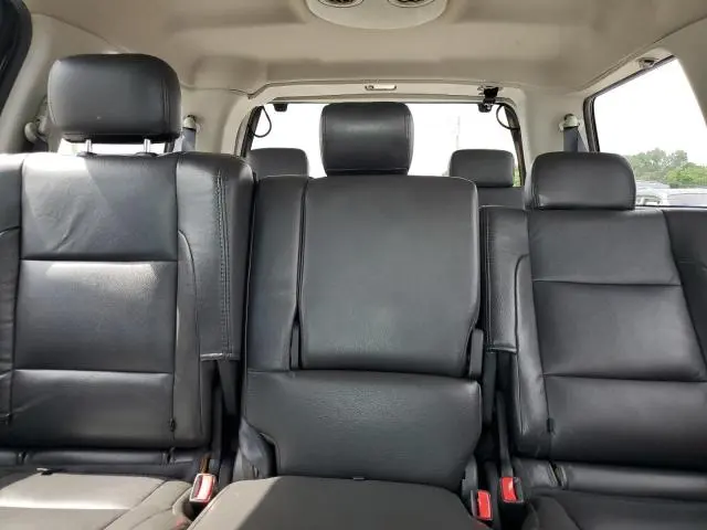 2011 NISSAN ARMADA SV  