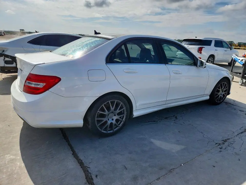 2014 MERCEDES-BENZ C 250  
