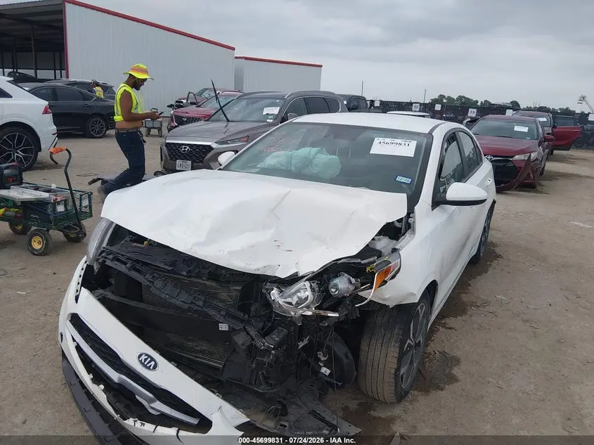 2021 KIA FORTE LXS