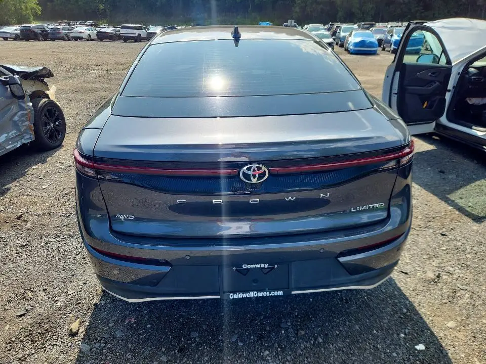 2023 TOYOTA CROWN LIMITED  