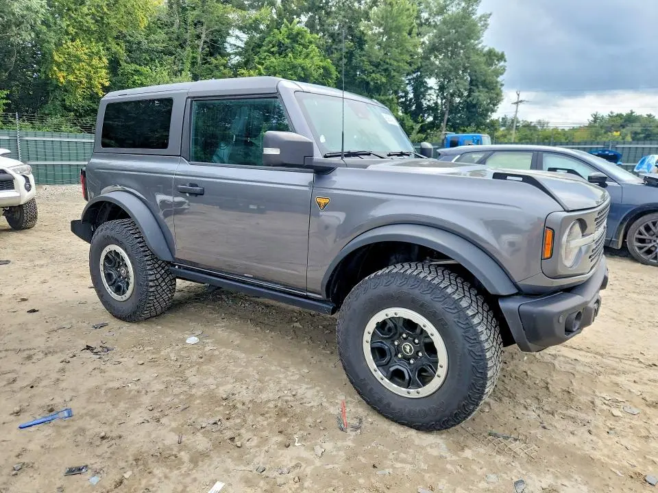 2023 FORD BRONCO BASE  