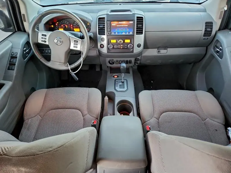 2021 NISSAN FRONTIER S  