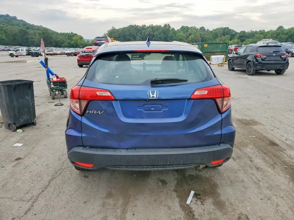 2016 HONDA HR-V LX  