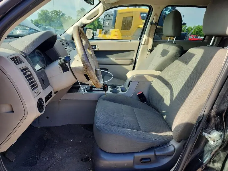 2010 FORD ESCAPE XLT  