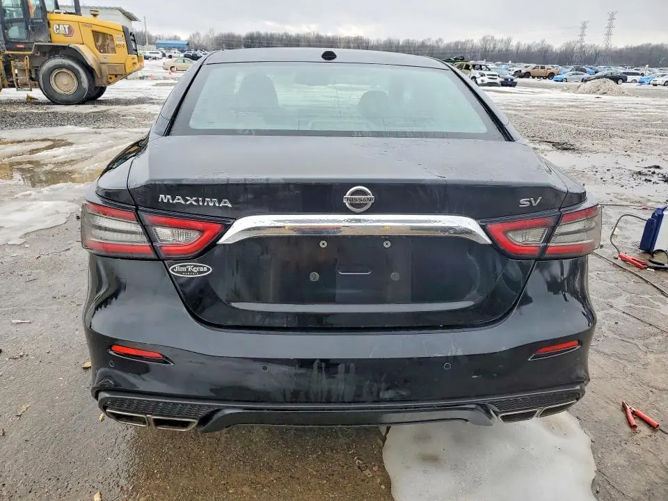 2021 NISSAN MAXIMA SV  