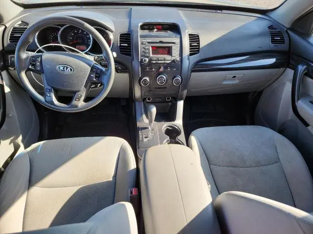 2013 KIA SORENTO LX  