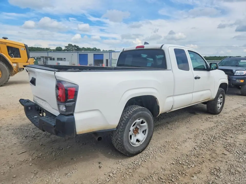 2021 TOYOTA TACOMA SR  