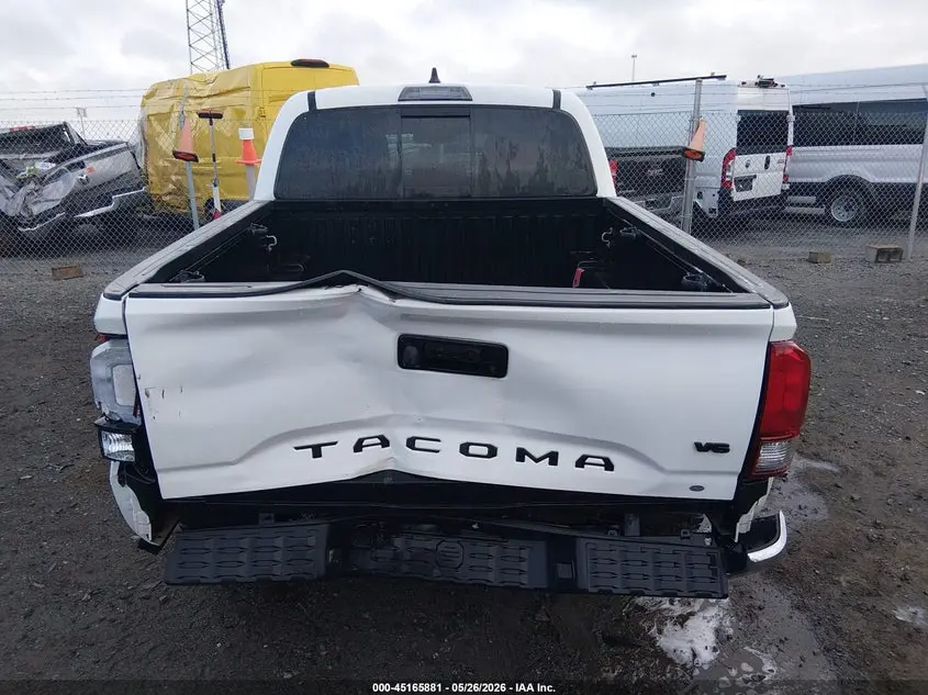 2022 TOYOTA TACOMA SR5 V6