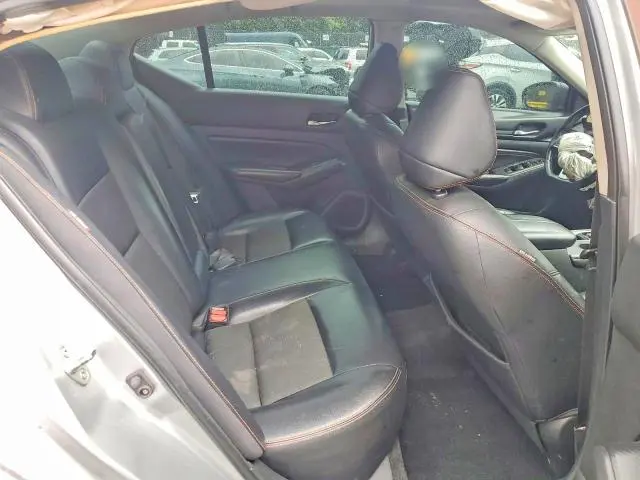 2019 NISSAN ALTIMA SR  