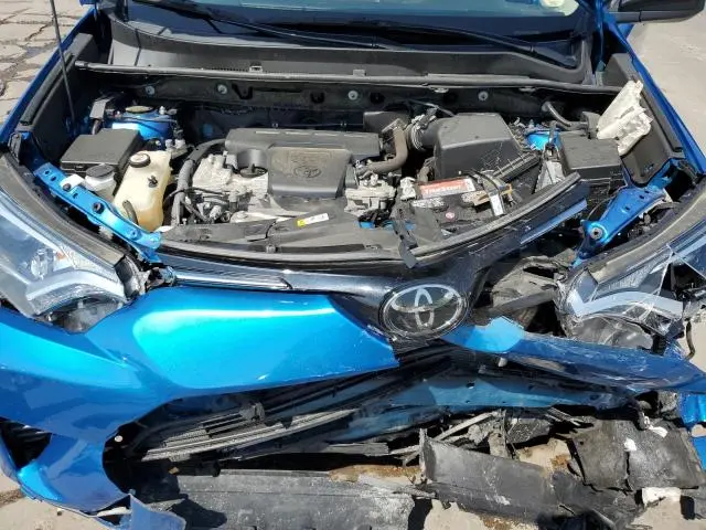 2018 TOYOTA RAV4 LE  