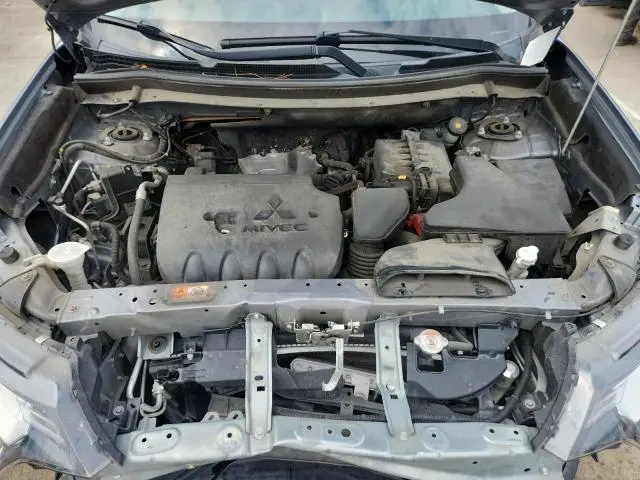 2019 MITSUBISHI OUTLANDER SE