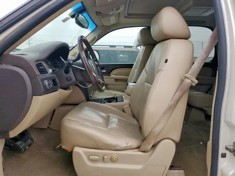 2011 GMC YUKON DENALI  