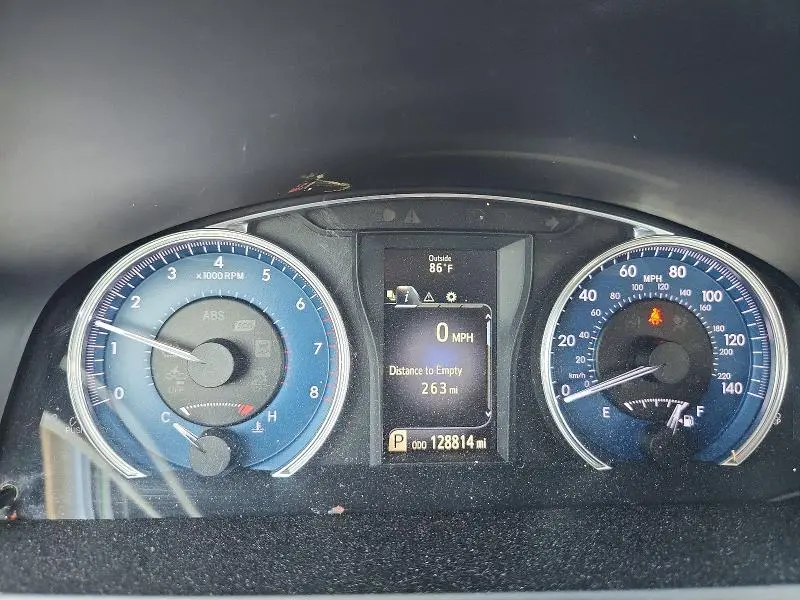 2017 TOYOTA CAMRY LE  