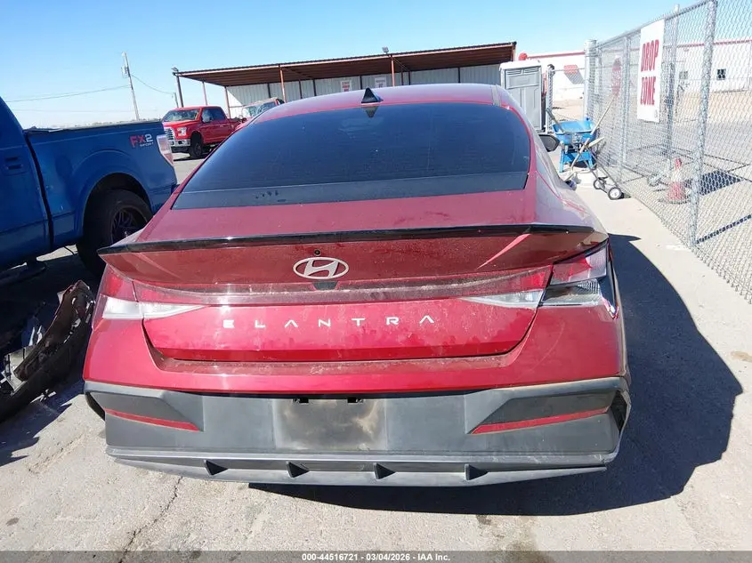 2025 HYUNDAI ELANTRA SEL SPORT