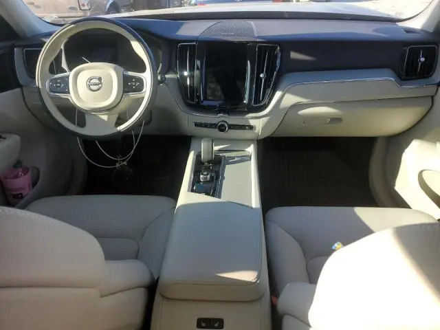 2023 VOLVO XC60 PLUS  