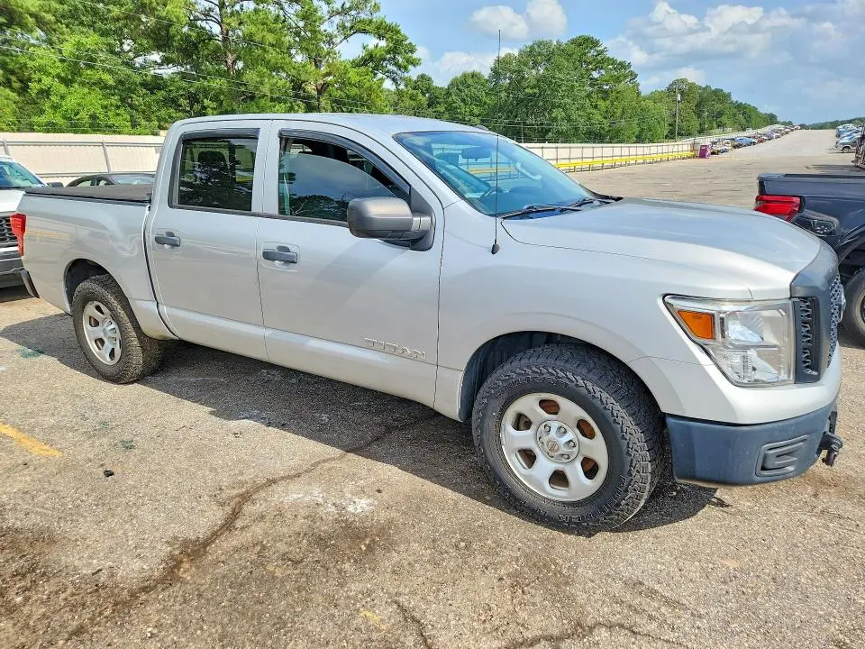 2019 NISSAN TITAN S  
