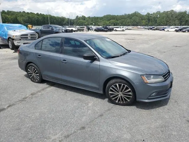 2017 VOLKSWAGEN JETTA SPORT  
