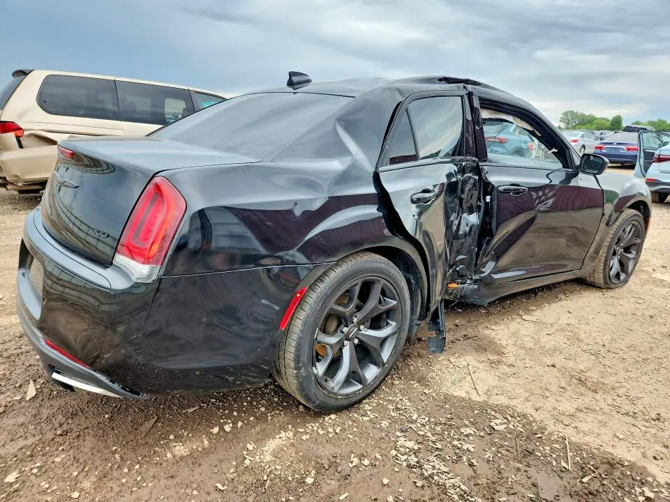 2021 CHRYSLER 300 S  