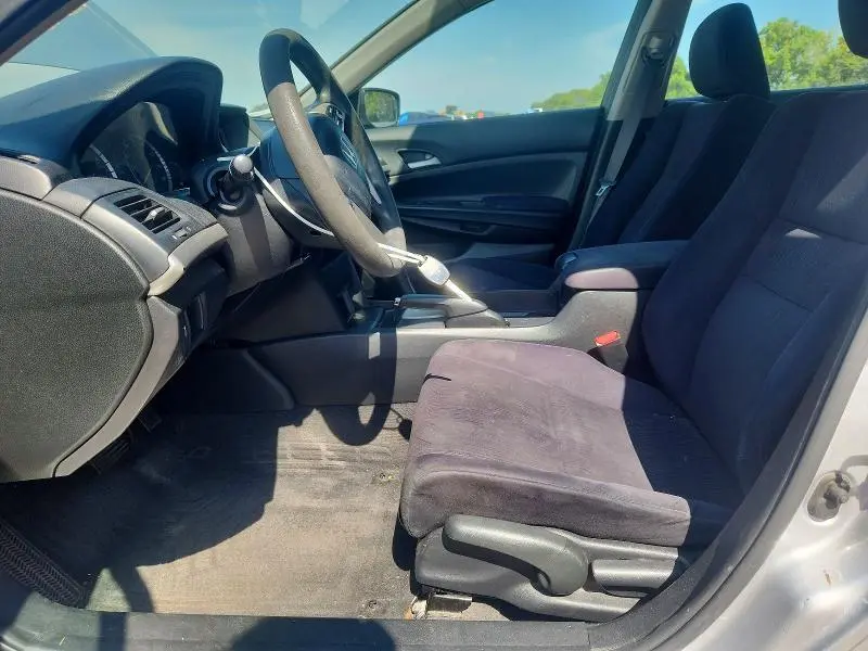 2011 HONDA ACCORD LX  
