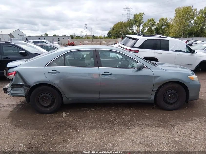 2011 TOYOTA CAMRY LE