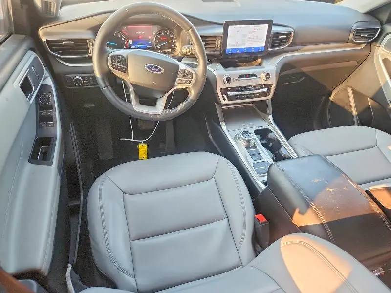 2021 FORD EXPLORER XLT  