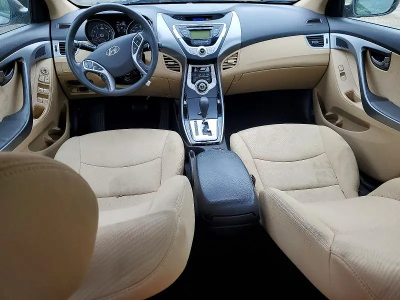 2011 HYUNDAI ELANTRA   