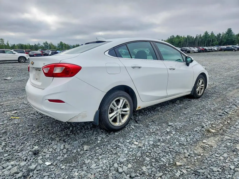 2016 CHEVROLET CRUZE LT  