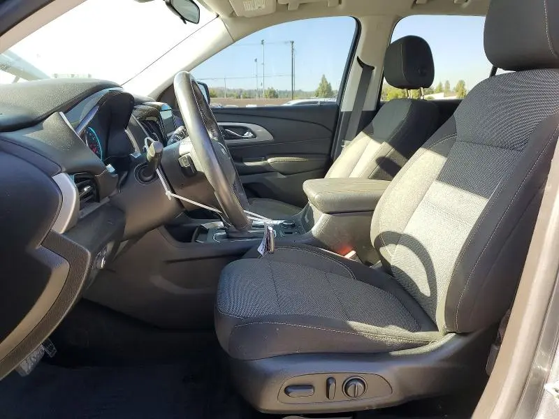 2020 CHEVROLET TRAVERSE LT  