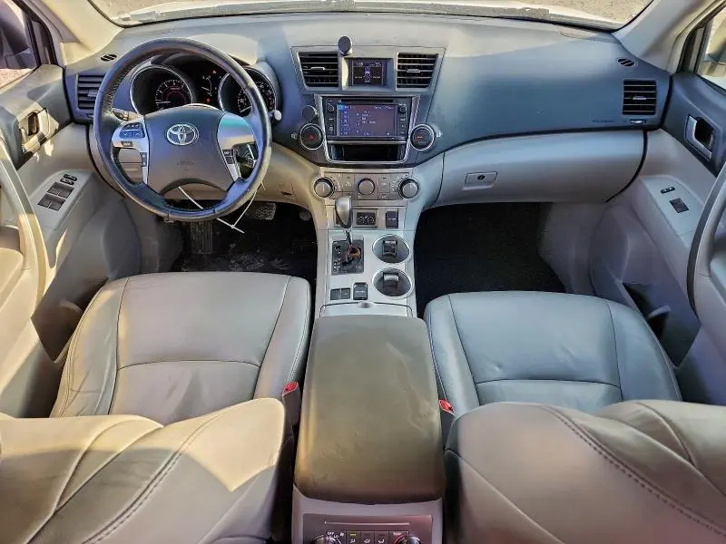 2013 TOYOTA HIGHLANDER BASE  