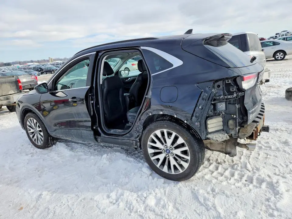 2021 FORD ESCAPE TITANIUM  