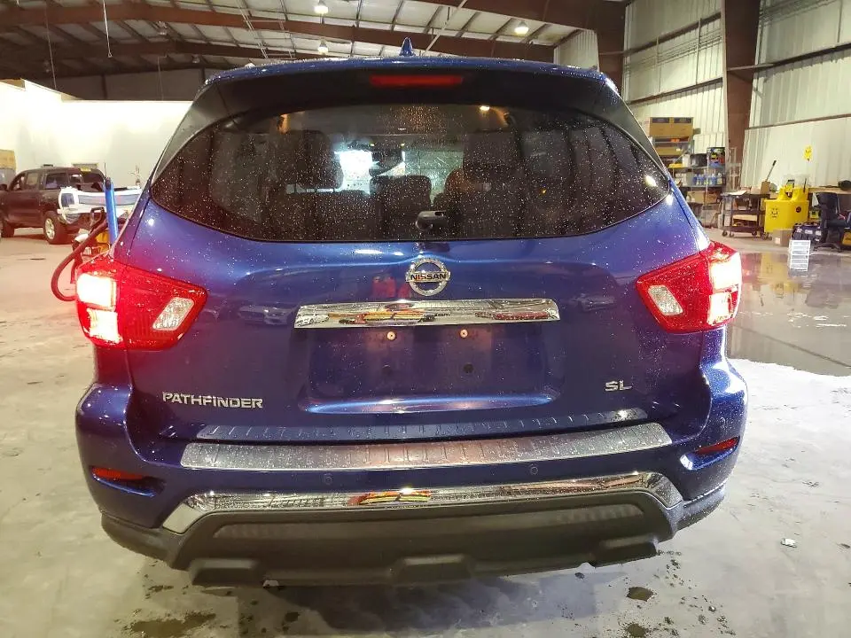 2020 NISSAN PATHFINDER SL  