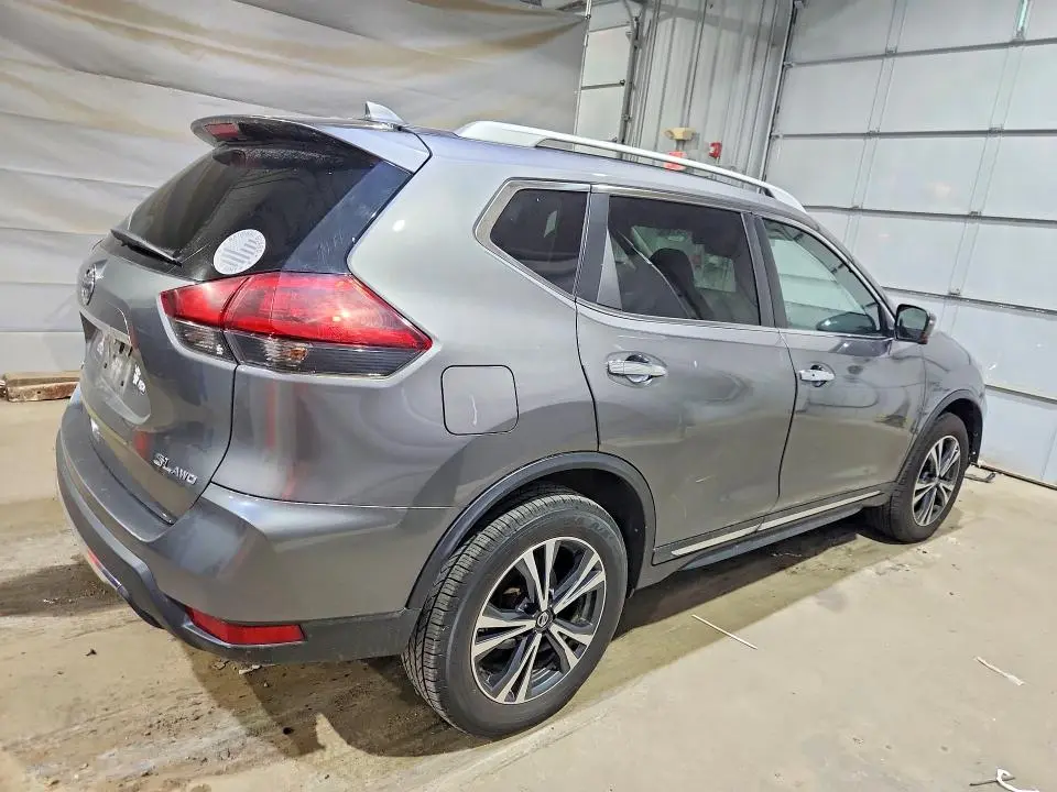 2018 NISSAN ROGUE SL  