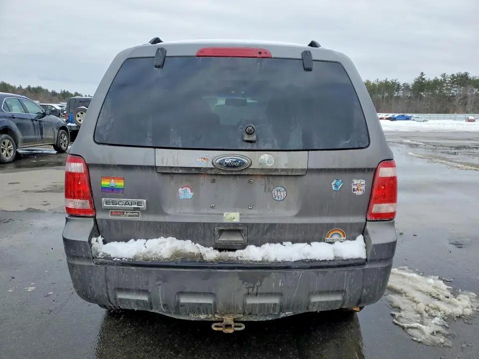 2010 FORD ESCAPE XLT  