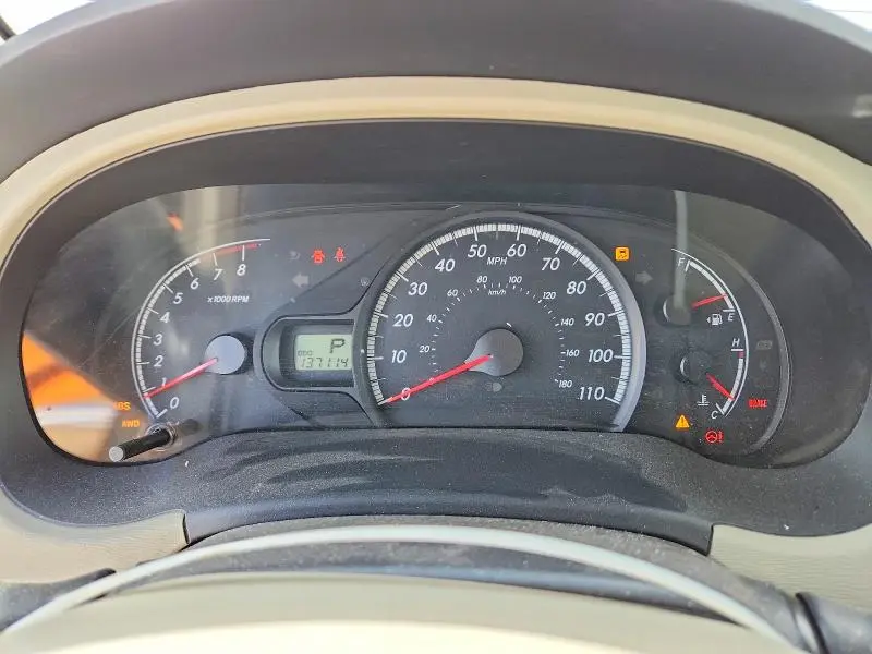 2013 TOYOTA SIENNA LE 7-PASSENGER  