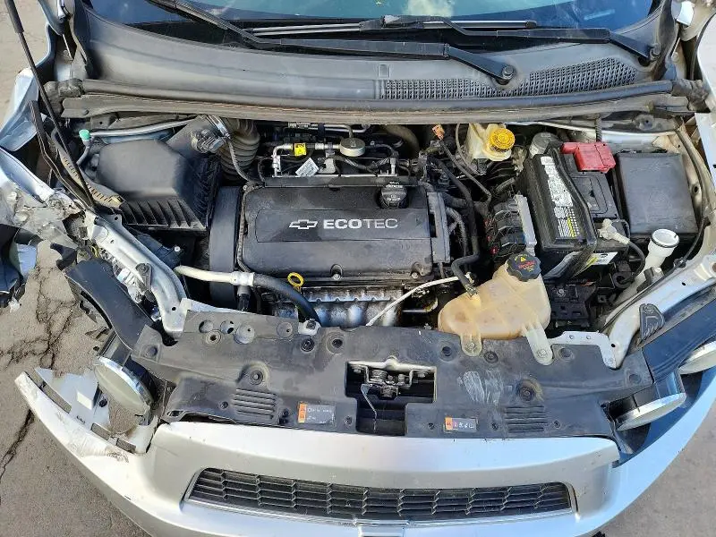 2015 CHEVROLET SONIC LT  