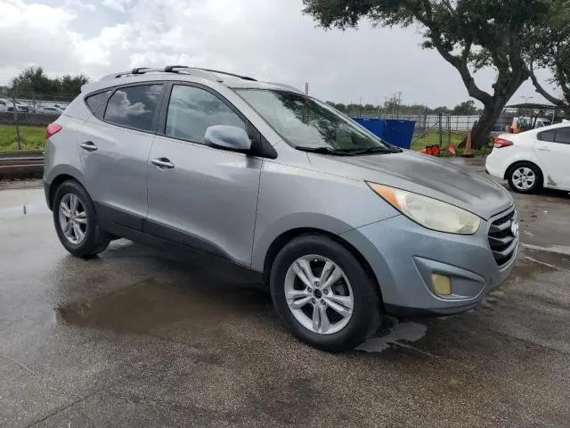 2011 HYUNDAI TUCSON GLS  