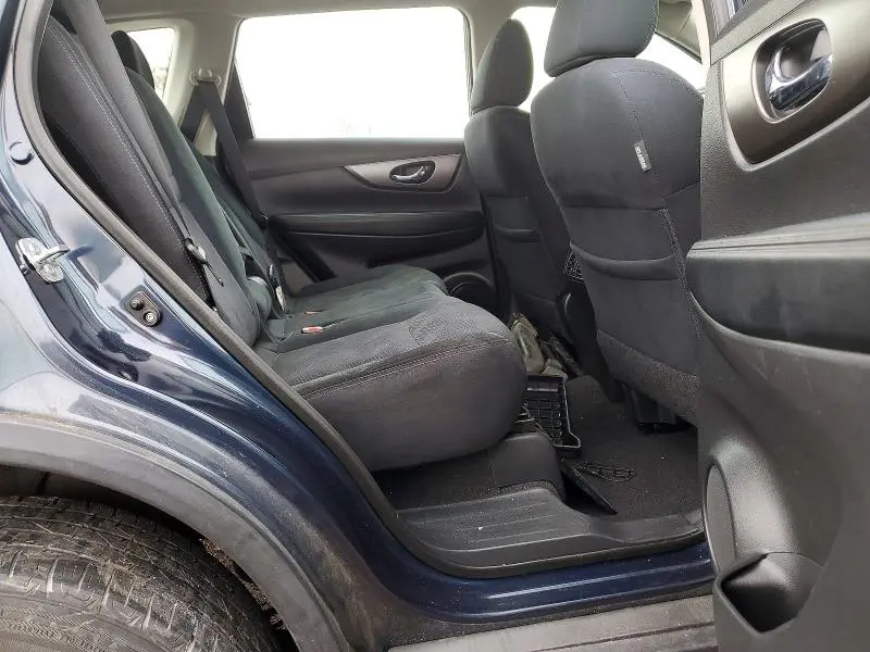 2015 NISSAN ROGUE S  