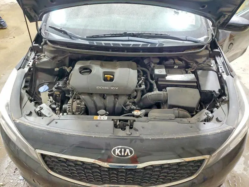 2017 KIA FORTE LX  