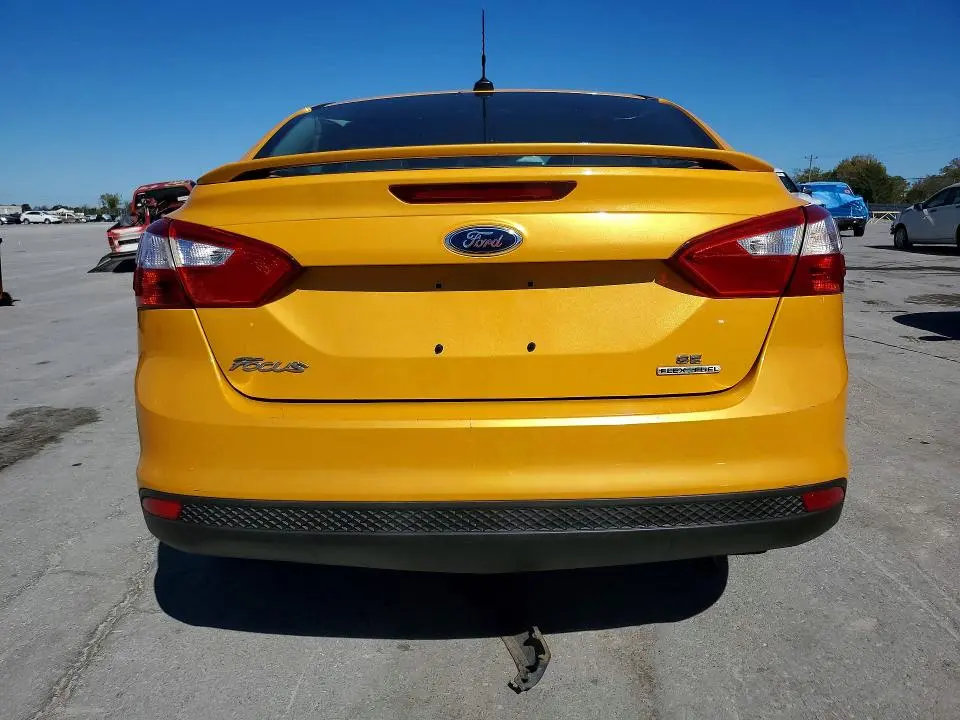 2012 FORD FOCUS SE  