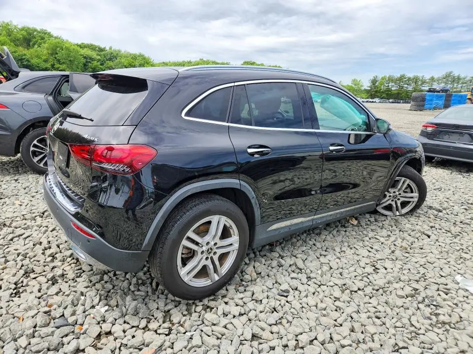 2023 MERCEDES-BENZ GLA 250 4MATIC  