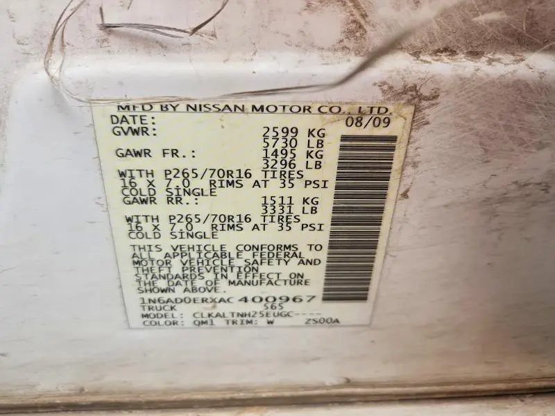 2010 NISSAN FRONTIER CREW CAB SE  