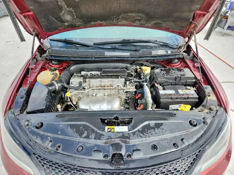 2015 CHRYSLER 200   